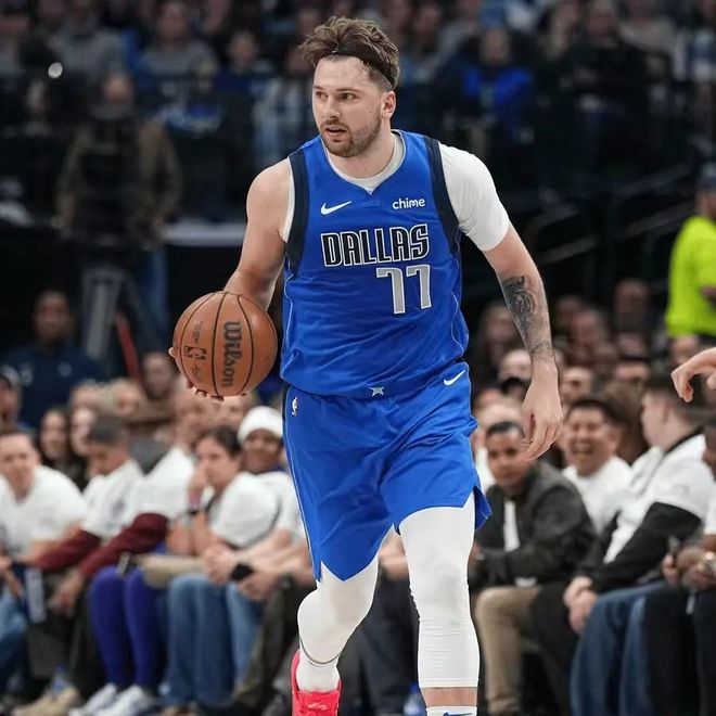 九游游戏大全东契奇迎来十五赛季高光表现，热火球迷沸腾！